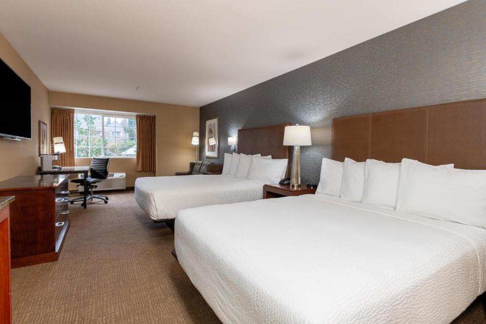 Queen Room with Two Queen Beds interior
